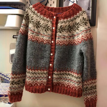 Abigail - Fel Island Vintage Jacquard komfortabel sweater med knaplukning