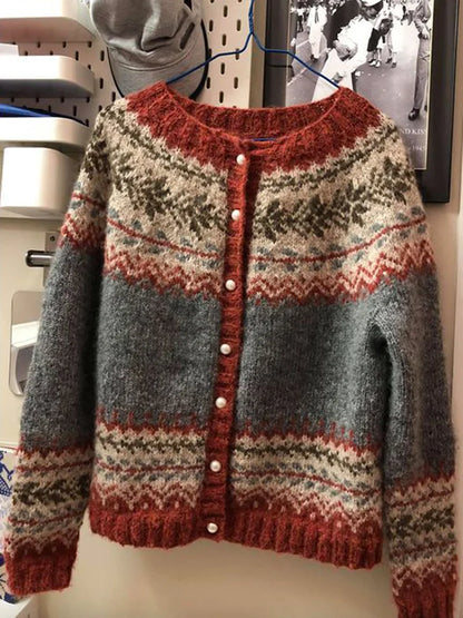 Abigail - Fel Island Vintage Jacquard komfortabel sweater med knaplukning